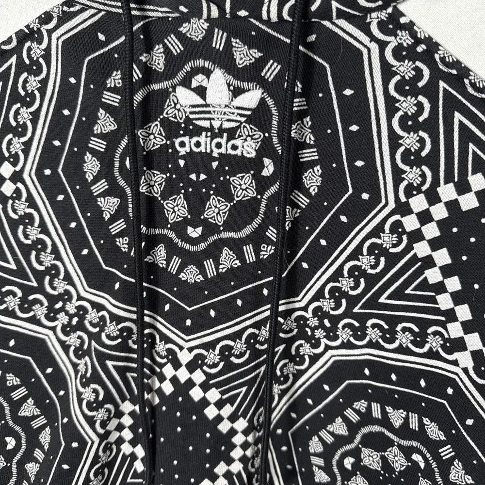 Adidas Womens Cropped Hoodie‎ Size Small  Black White Long Sleeve Pullover
